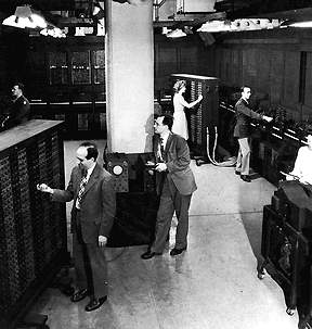 ENIAC (Electronic Integrator And Computer)