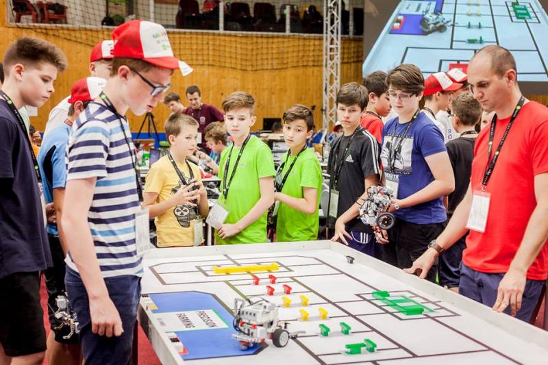 Robotika versenyek az NJSZT támogatásával - Tatabánya