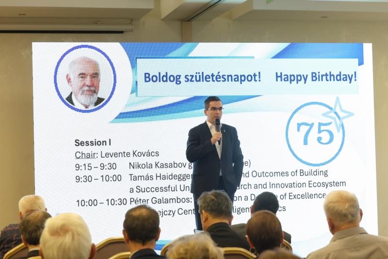 Kovács Levente ÓE rektor