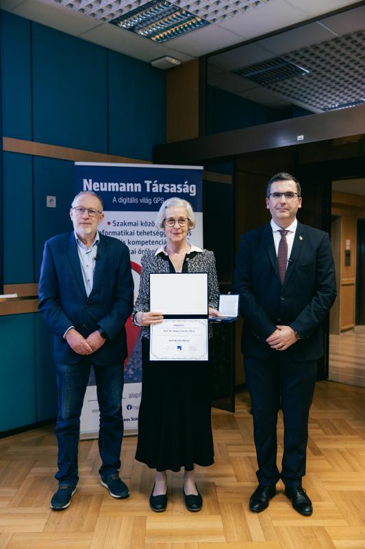 Prof. Dr. Hangos Katalin