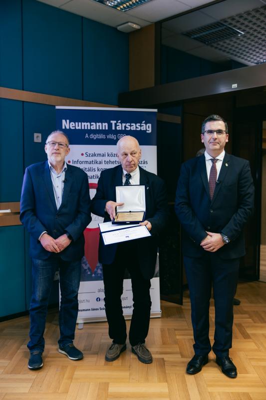 Prof. Dr. Szolgay Péter Norbert