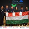 A képen balról jobbra: Gulyás László (csapatvezető), Lehotai Gergely (versenyző, bronz), Szilágyi Balázs (versenyző, ezüst), Szabó Barbara (munkatárs), Ungár Vince (versenyző, ezüst), Graselly Bence (versenyző), Szalay Gergő (csapatvezető-helyettes)