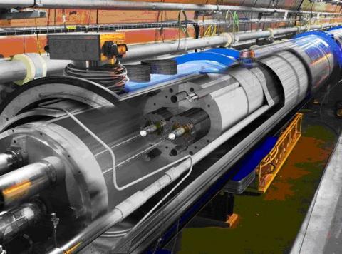 A Nagy Hadronütköztető gyűrűjének egy részlete (fotó: Wigner Adatközpont)