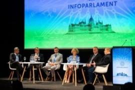 Ilyen volt az Infoparlament