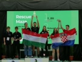 Kiválóan szerepeltek a magyar csapatok az európai RoboCupJunioron