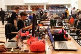 Legközelebb a portugál EU RoboCupJunioron szurkolhatunk a MIRK-en bizonyított robottudós diákoknak!