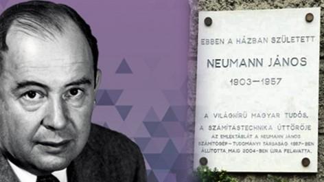 Koszorúzás Neumann János szülőházánál